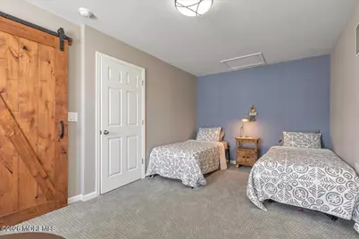 33 W Chaucer Lane, Farmingdale, NJ 07727 - Photo 27