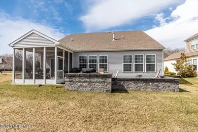 33 W Chaucer Lane, Farmingdale, NJ 07727 - Photo 35