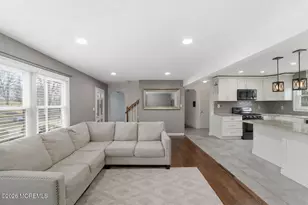 14 Juniper Ave, Manalapan Township, NJ 07726 - Photo 5