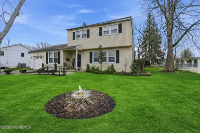 14 Juniper Avenue, Manalapan Township, NJ 07726 - Photo 3