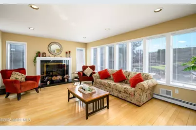 29 Terence Drive, Manalapan Township, NJ 07726 - Photo 11