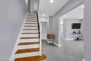 325 Roosevelt Ave, Oakhurst, NJ 07755 - Photo 11