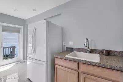 325 Roosevelt Avenue, Oakhurst, NJ 07755 - Photo 19