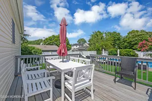 325 Roosevelt Ave, Oakhurst, NJ 07755 - Photo 37