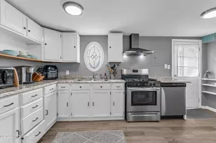 305 Hannibal St, Toms River Township, NJ 08757 - Photo 7