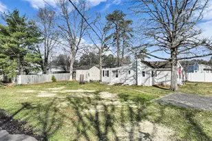 305 Hannibal St, Toms River Township, NJ 08757 - Photo 5