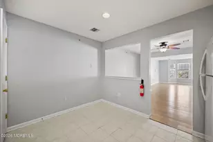 189 Sunshine Dr, Piscataway Township, NJ 08854 - Photo 11