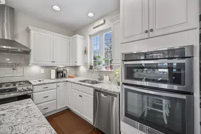 5 Hogans Way, Neptune Township, NJ 07753 - Photo 17