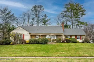 12 Lakeridge Dr, Matawan, NJ 07747 - Photo 1