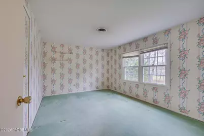 12 Lakeridge Drive, Matawan, NJ 07747 - Photo 11