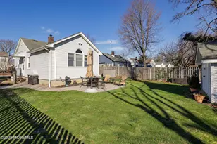 928 Park Pl, Red Bank, NJ 07701 - Photo 29