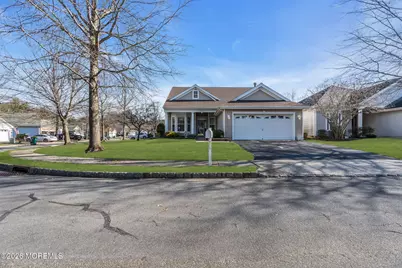 12 Bellflower Drive, Lakewood, NJ 08701 - Photo 5