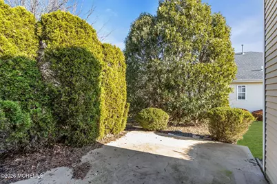 12 Bellflower Drive, Lakewood, NJ 08701 - Photo 49