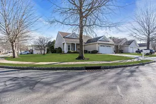 12 Bellflower Dr, Lakewood, NJ 08701 - Photo 7