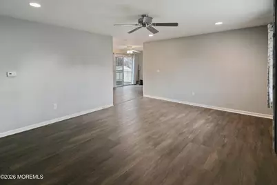 301 Middlesex Street, Toms River Township, NJ 08757 - Photo 5