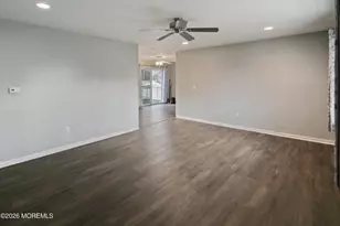 301 Middlesex St, Toms River Township, NJ 08757 - Photo 5