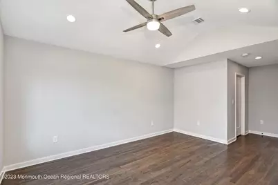 453 Atlantic Avenue, Aberdeen Township, NJ 07747 - Photo 17