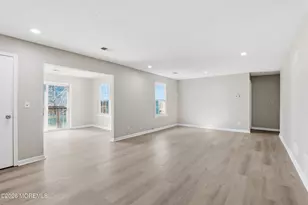 10-5 Boise Ct, Freehold, NJ 07728 - Photo 5