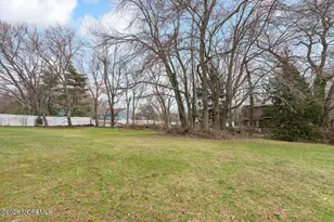 12 Village Dr, Matawan, NJ 07747 - Photo 21