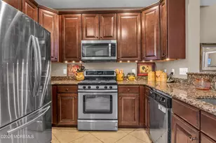 204 April Way, Middletown, NJ 07748 - Photo 3