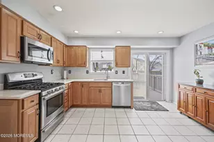 51 Deborah Ln, Howell Township, NJ 07731 - Photo 15