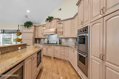 10 Old Cider Mill Road, Manalapan Township, NJ 07726 - Photo 29