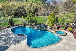 10 Old Cider Mill Rd, Manalapan Township, NJ 07726 - Photo 11