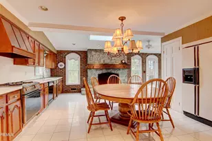 8 Brentwood Ave, Freehold, NJ 07728 - Photo 13