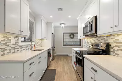 7 Manchester Court, Red Bank, NJ 07701 - Photo 11