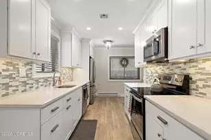 7 Manchester Ct, Red Bank, NJ 07701 - Photo 11