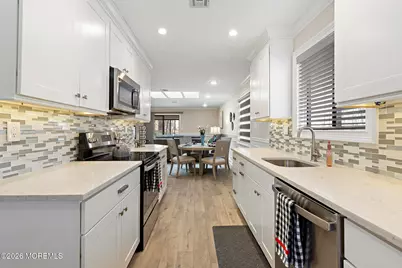 7 Manchester Court, Red Bank, NJ 07701 - Photo 7