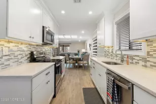 7 Manchester Ct, Red Bank, NJ 07701 - Photo 7