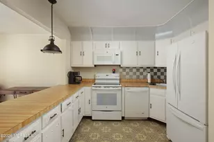 11 Medford Ct, Red Bank, NJ 07701 - Photo 15