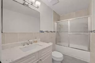 306 Bromley Pl, East Brunswick Township, NJ 08816 - Photo 11