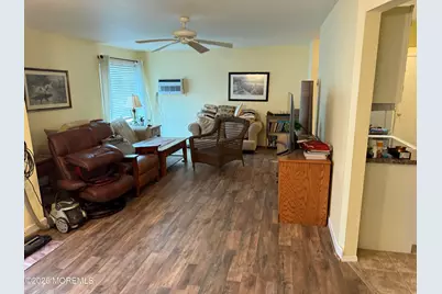 147 Amberly Drive #C, Manalapan Township, NJ 07726 - Photo 3