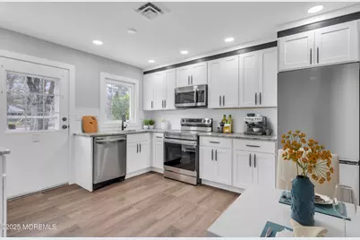 402 Picardy Court #B, Lakewood, NJ 08701 - Photo 3