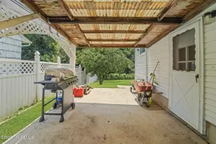 168 Pond Rd, Freehold, NJ 07728 - Photo 19