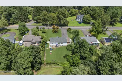 168 Pond Road, Freehold, NJ 07728 - Photo 31