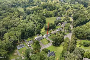 168 Pond Rd, Freehold, NJ 07728 - Photo 27