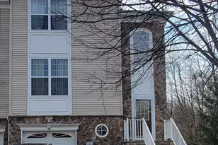 10 Russell Ct, Matawan, NJ 07747 - Photo 1