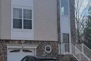 10 Russell Ct, Matawan, NJ 07747 - Photo 3