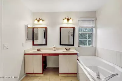 22 Ross Terrace, Manalapan Township, NJ 07726 - Photo 17