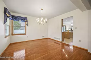 323 Adams Ct, Manalapan Township, NJ 07726 - Photo 25