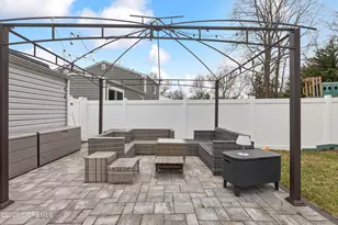 10 Walter Dr, Hazlet Township, NJ 07730 - Photo 23