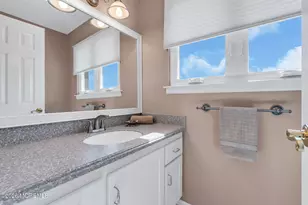 5 Island View Way, Sea Bright, NJ 07760 - Photo 15