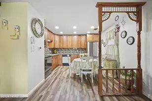 B2 Avon Dr, East Windsor Township, NJ 08520 - Photo 7