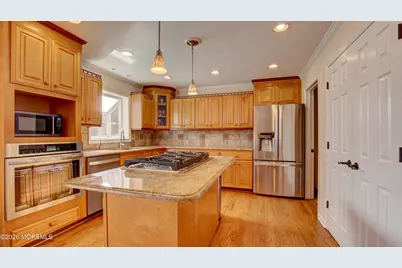 42 Daum Road, Manalapan Township, NJ 07726 - Photo 15