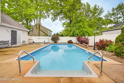 637 Clark Avenue, Union Beach, NJ 07735 - Photo 27