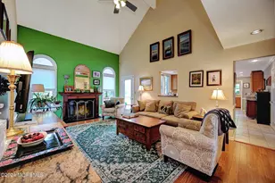 4 Hampton Hollow Dr, Millstone Township, NJ 08535 - Photo 13