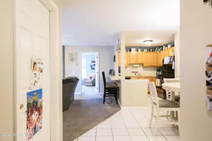 308 Wedgewood Cir, Belford, NJ 07718 - Photo 7